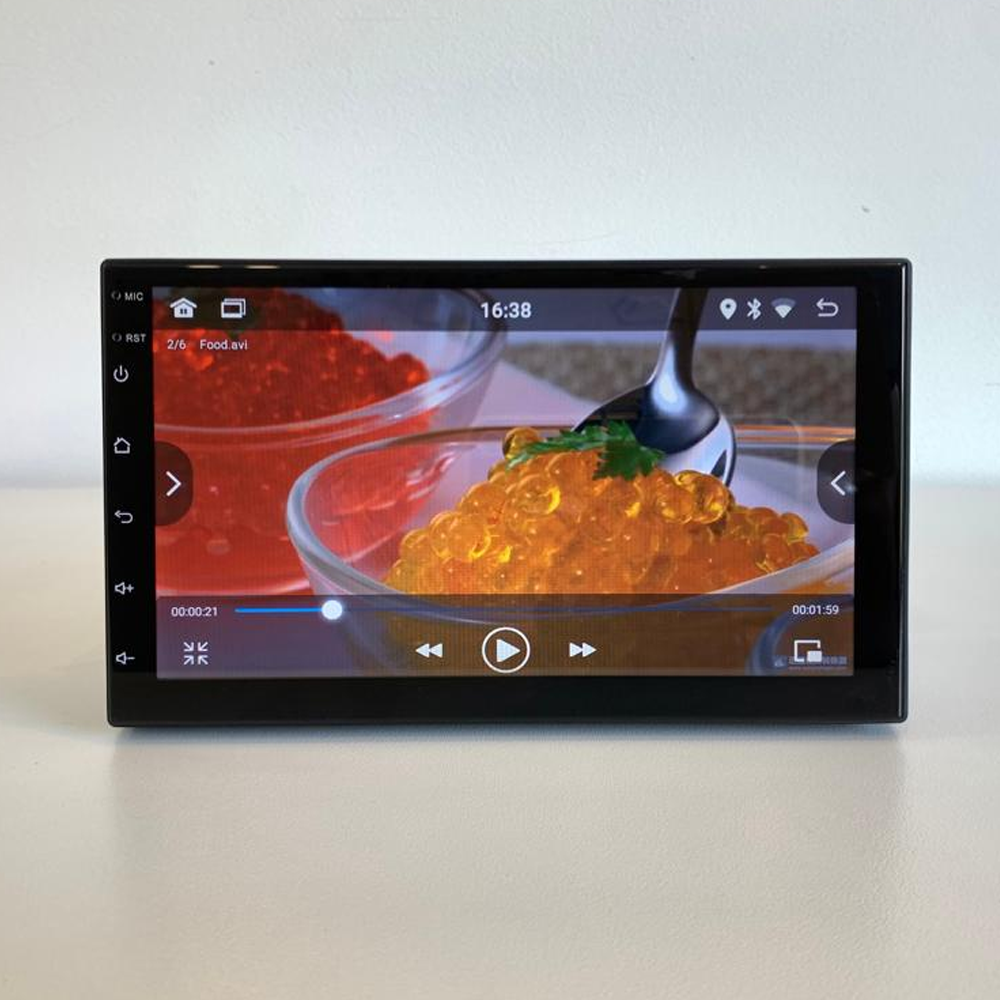 Sistema V2 Universal 1 DIN com visual compacto e moderno.